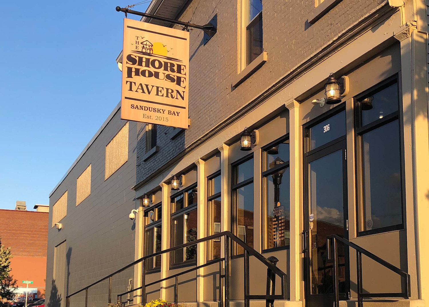 Shore House Tavern in Sandusky, OH (2)