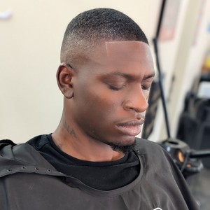 Gheado the barber in Cleveland, OH (3)
