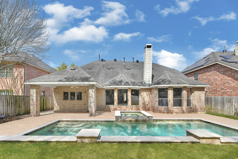Hill Top Realty LLC in Fulshear, TX (2)