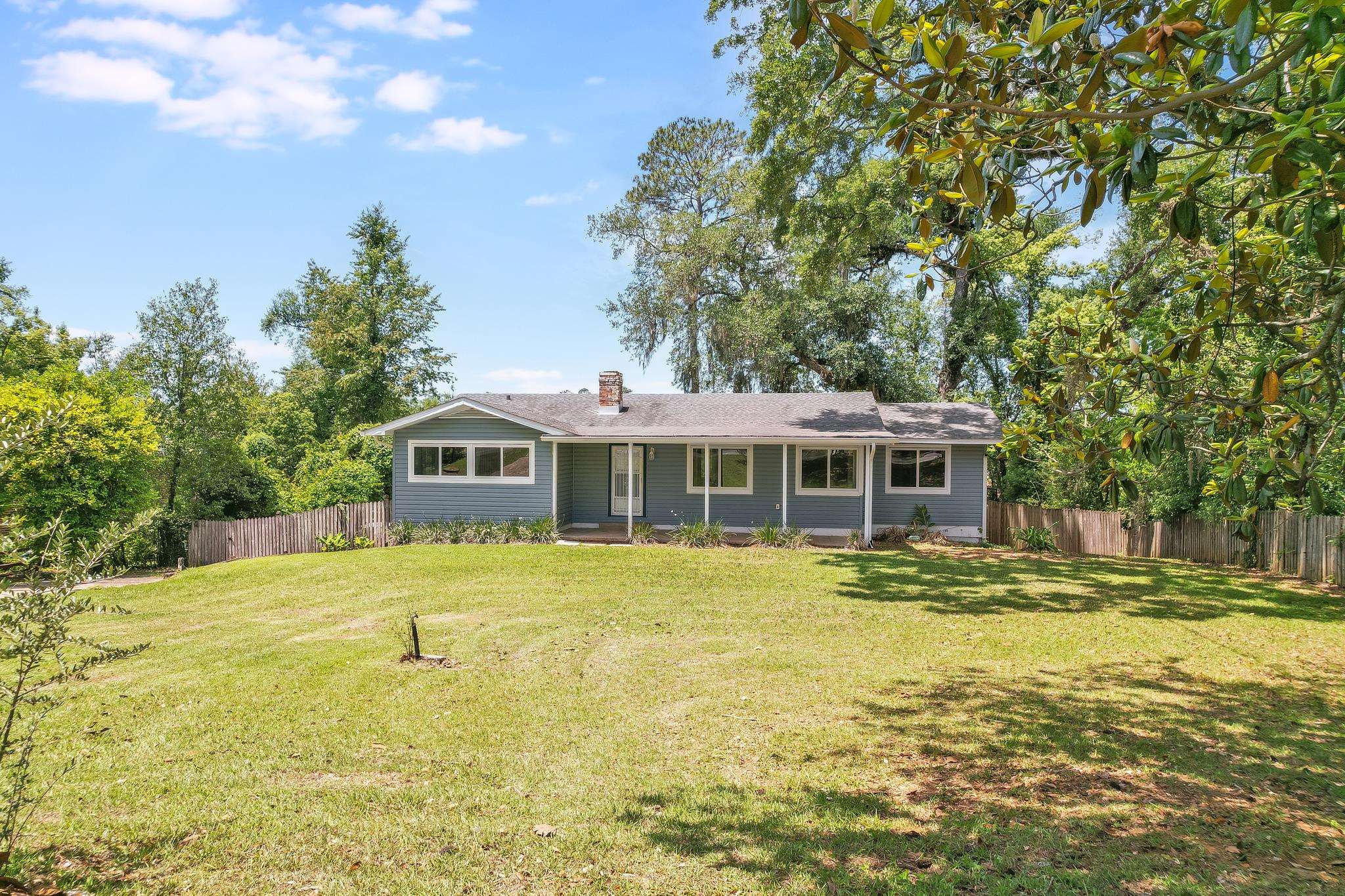 Kelly Chavers | REALTOR® | Hum Real Estate in Tallahassee, FL