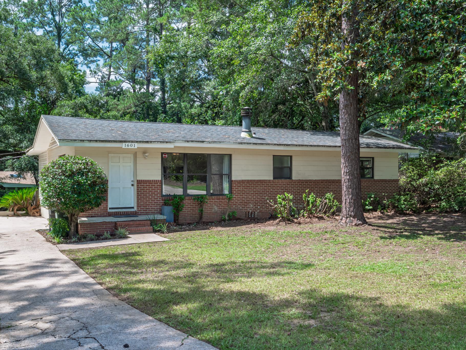 Kelly Chavers | REALTOR® | Hum Real Estate in Tallahassee, FL (5)