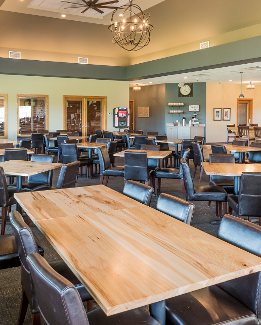 Oakleaf Restaurant in Cottage Grove, WI (2)