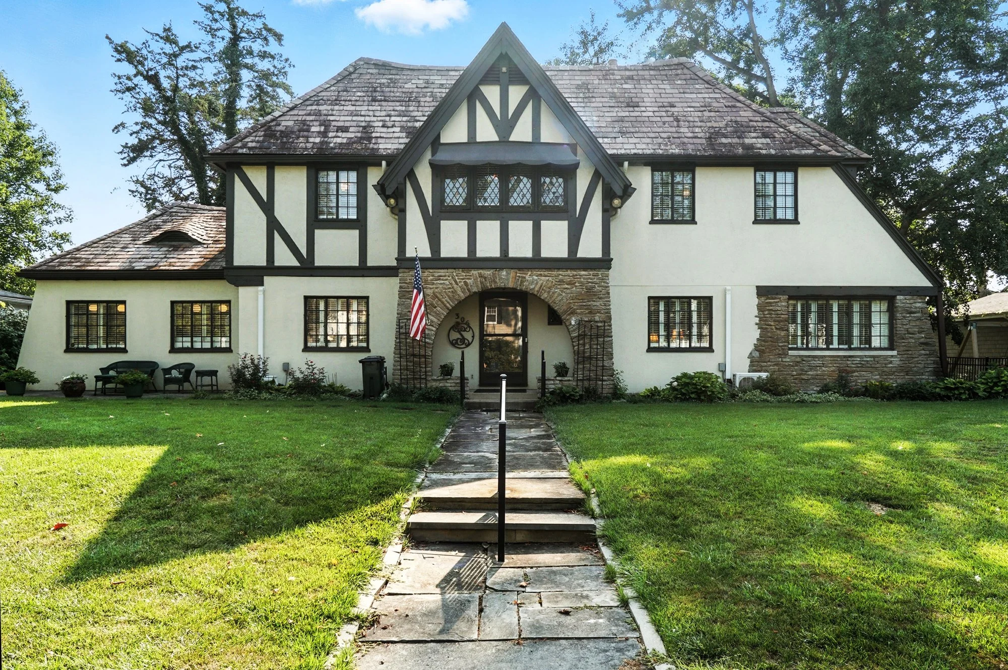 Victoria Torgersen, Historic & Luxury Homes | Hamilton & Greater Cincinnati Area in Hamilton, OH