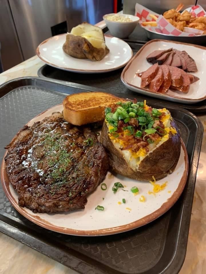 Dickinson Barbecue & Southern Comfort in Dickinson, TX (5)