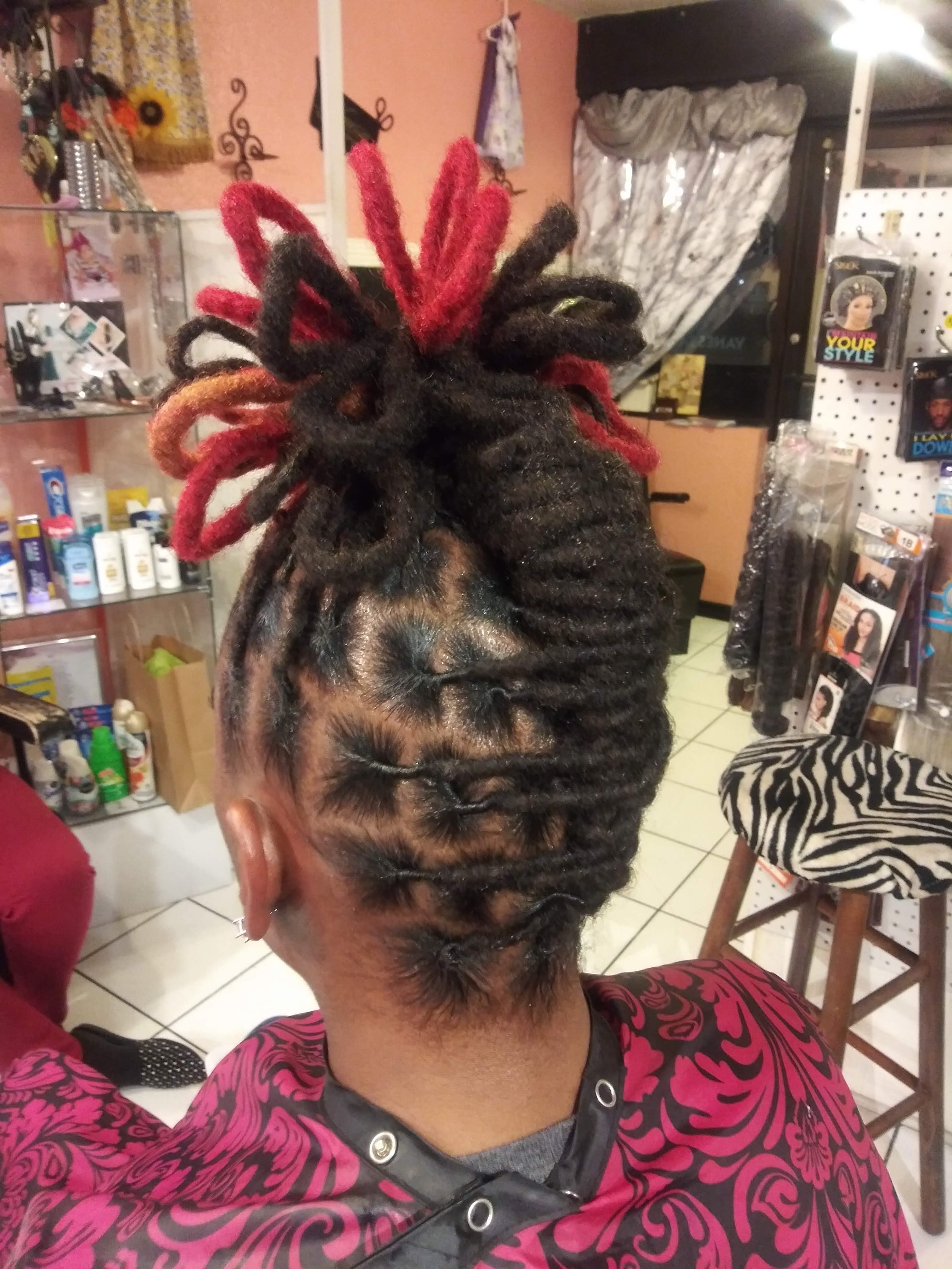 Lubby's Locs in Tampa, FL