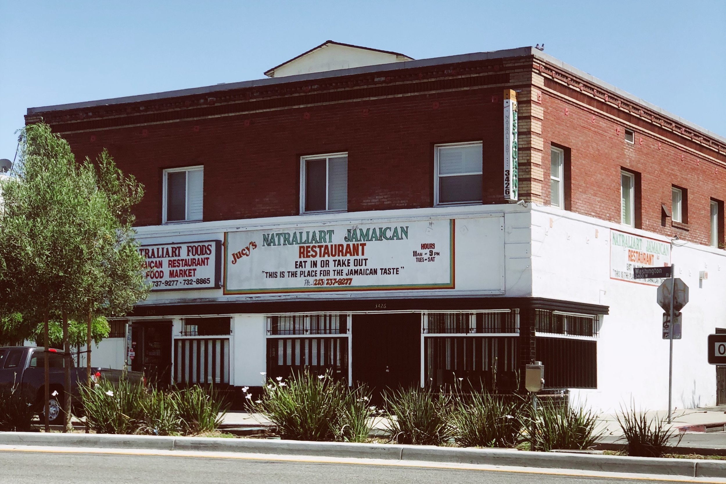 Natraliart Jamaican Restaurant & Market in Los Angeles, CA
