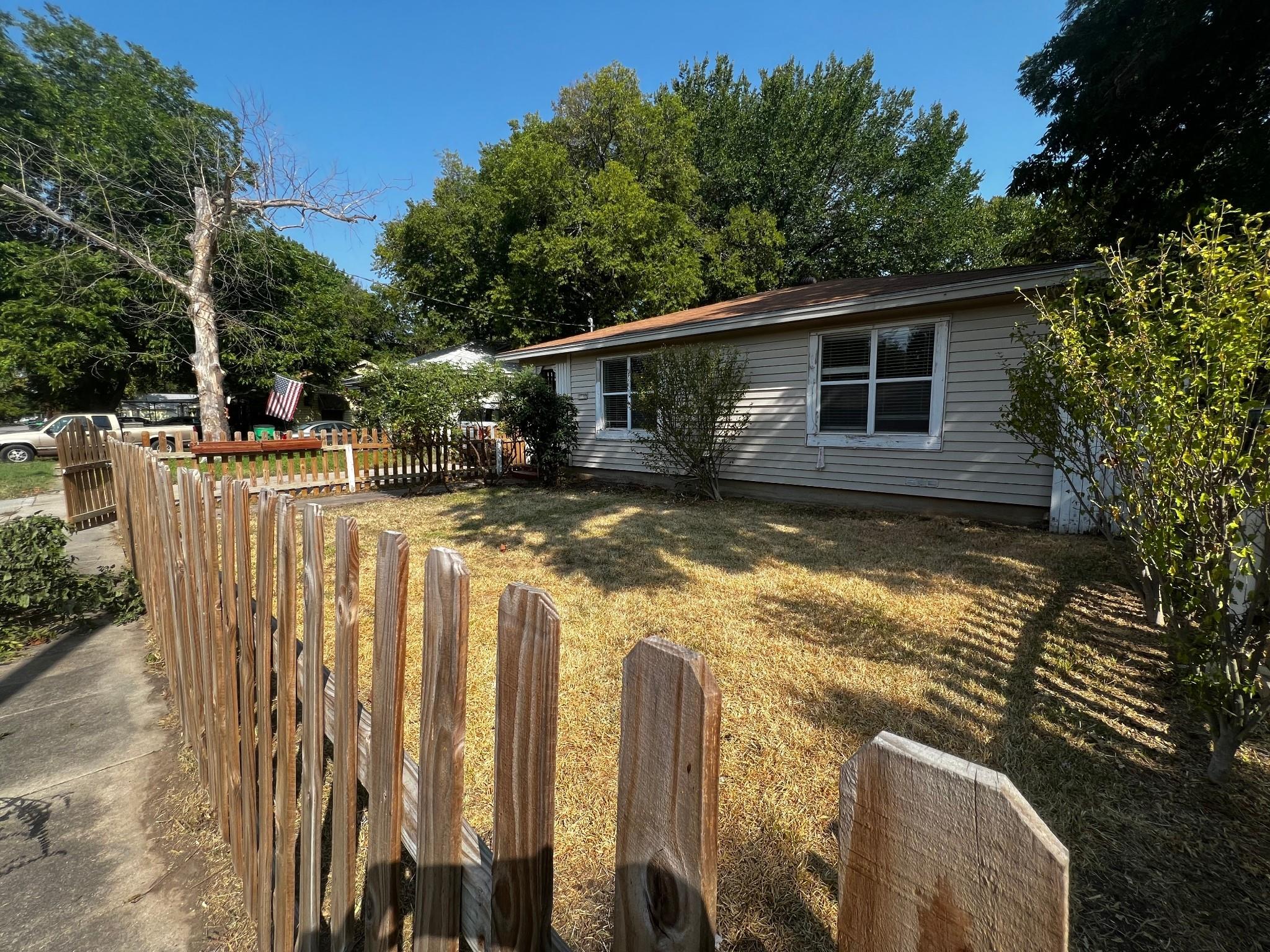 Brownie Stonecipher | Real Estate Agent in Denton, TX (2)