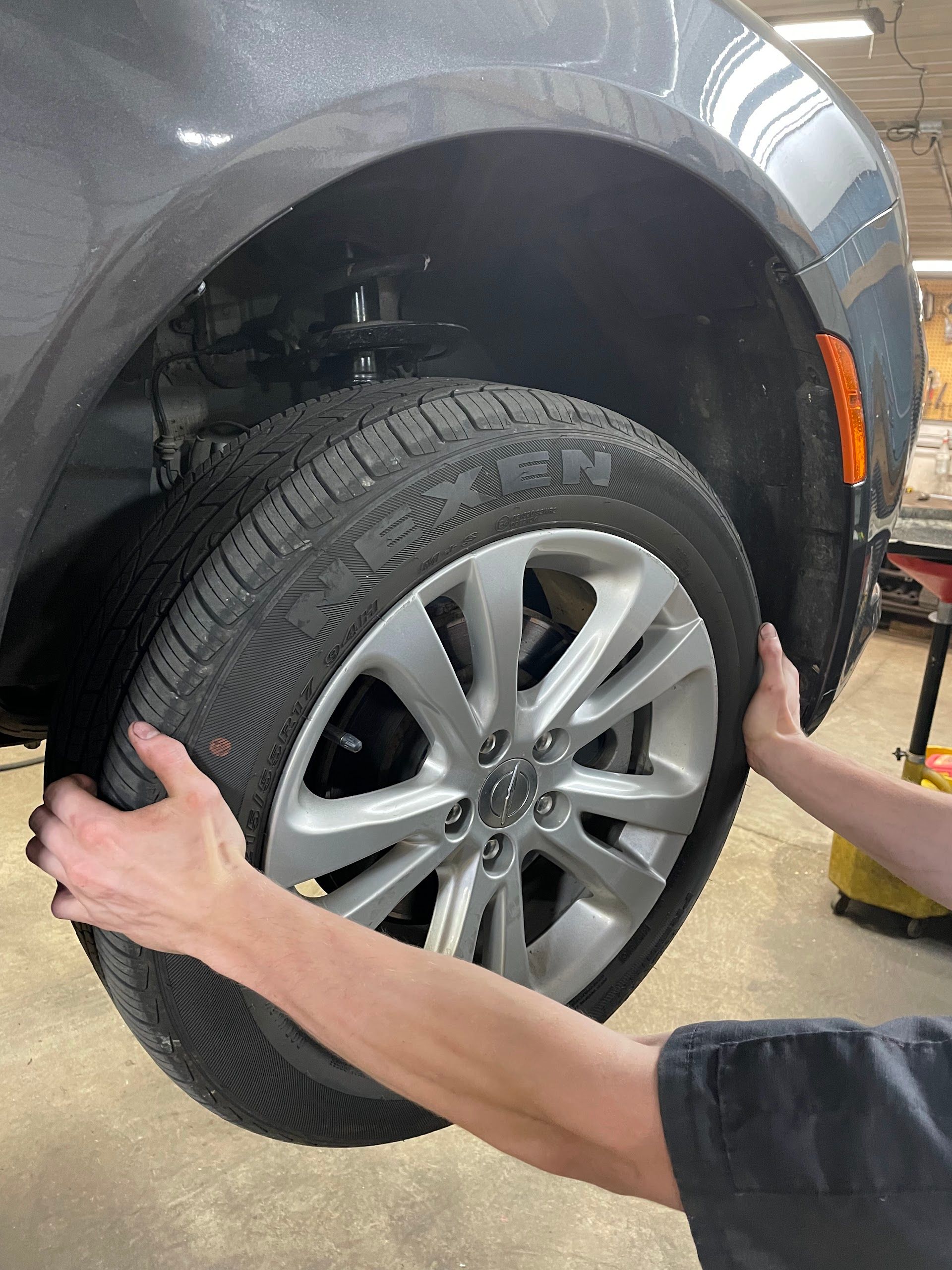 Dan's Auto Centre in Mineral Point, WI (3)