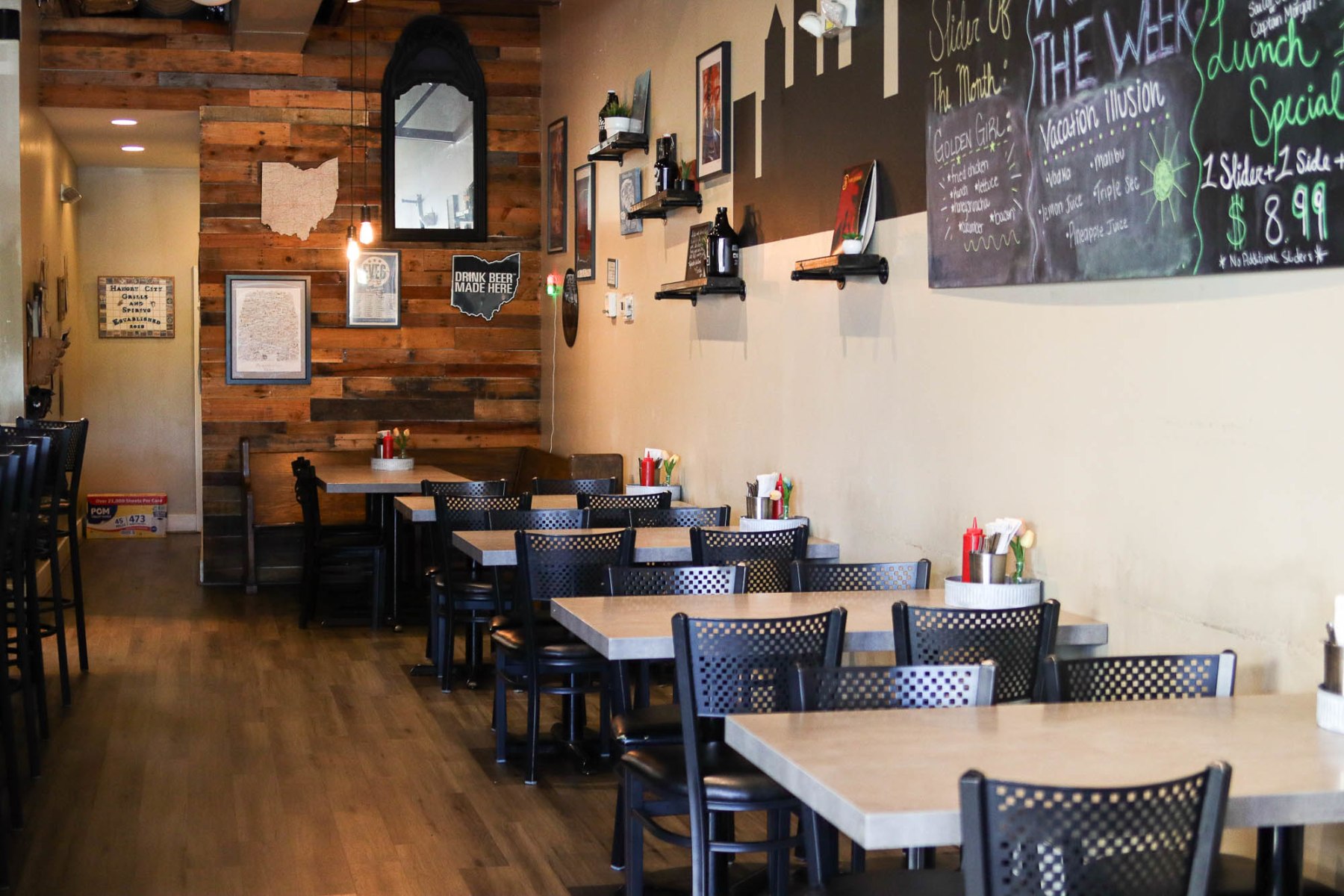 Hangry City Grille and Spirits in Pickerington, OH