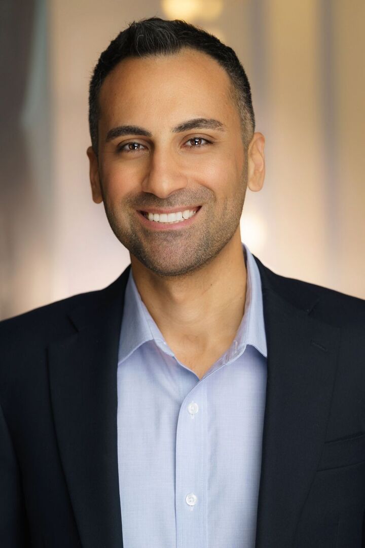Shawn Mondegari - Coldwell Banker Realty in Calabasas, CA