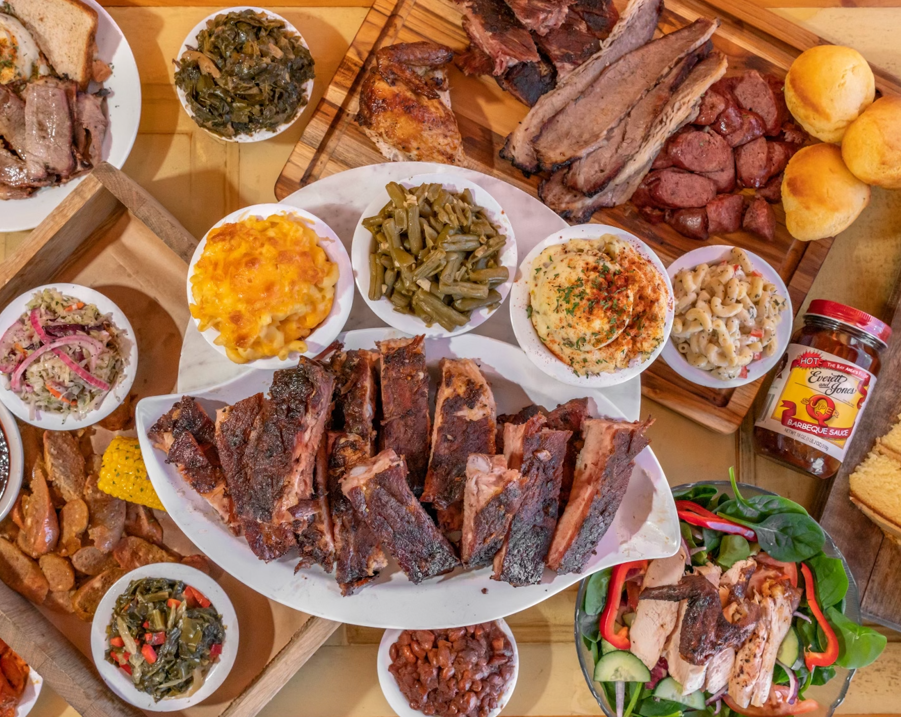 Everett & Jones Barbeque - Broadway in Oakland, CA