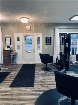 Dazzle Salon LLC in Painesville, OH