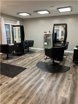 Dazzle Salon LLC in Painesville, OH (3)