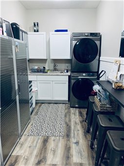 Dazzle Salon LLC in Painesville, OH (4)