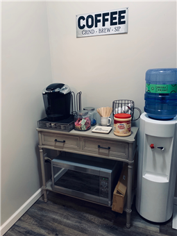 Dazzle Salon LLC in Painesville, OH (6)