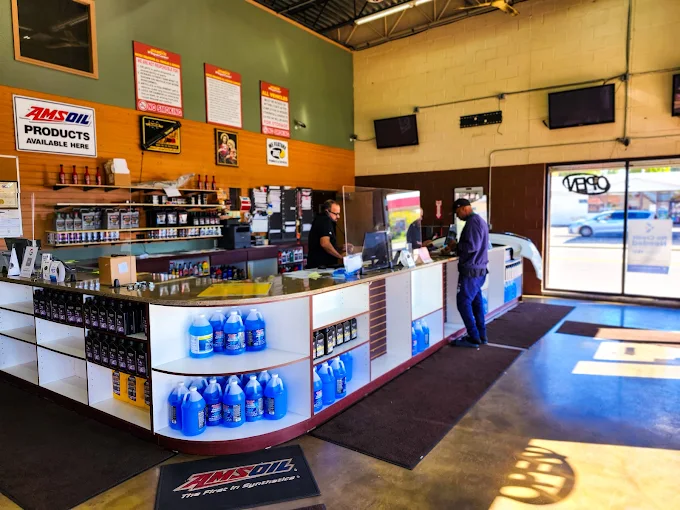 Holbrook Auto Repair Center in Highland Park, MI (3)
