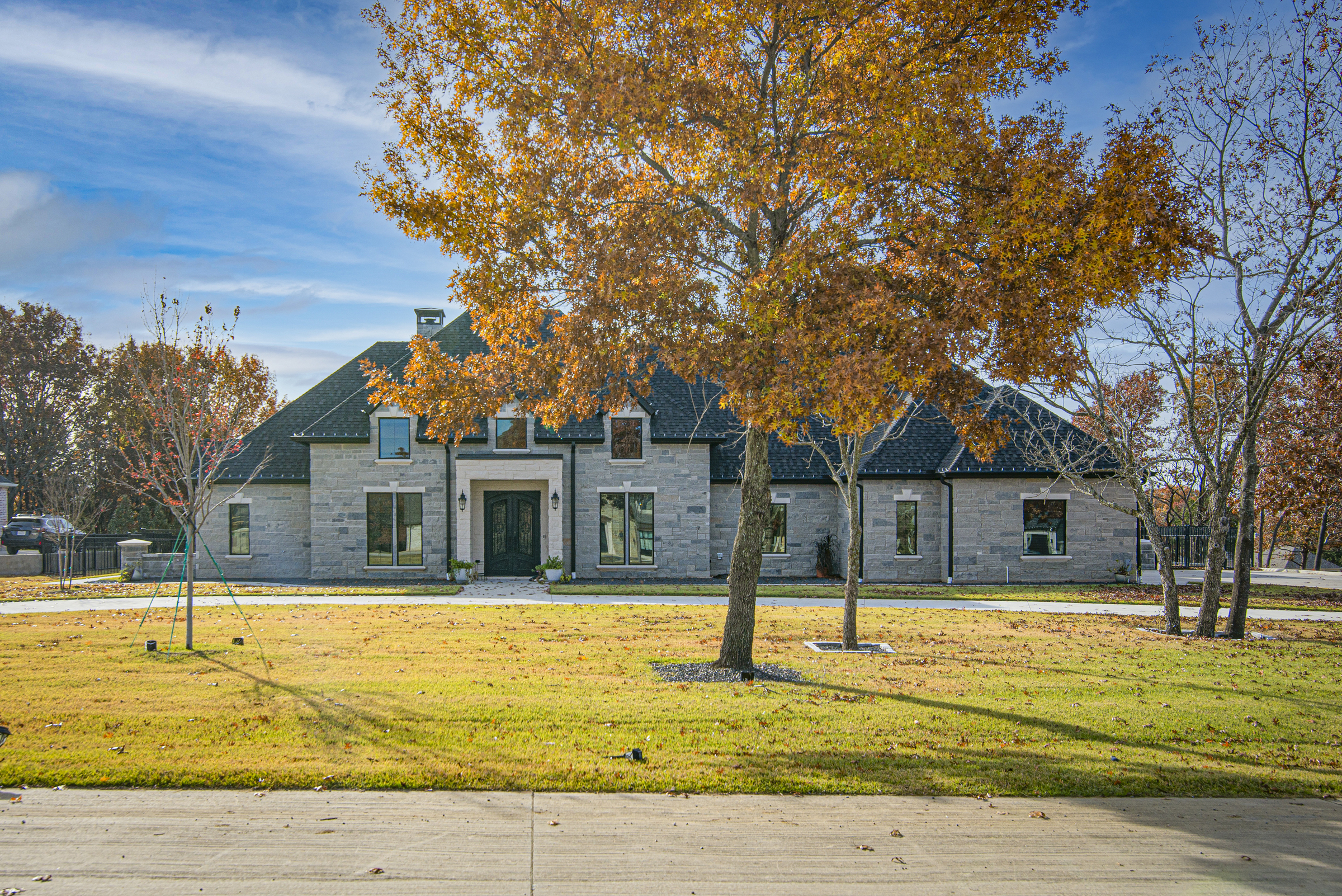 Pettit Realty Group - Paragon Realtors in Van Alstyne, TX