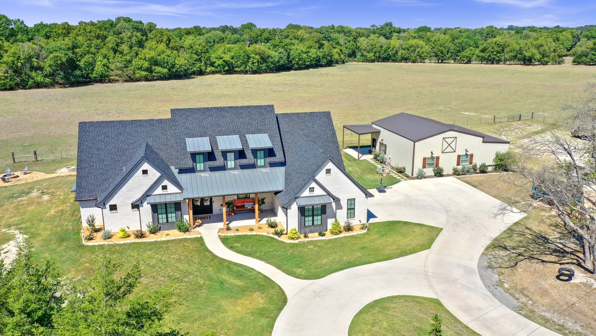 Pettit Realty Group - Paragon Realtors in Van Alstyne, TX (6)