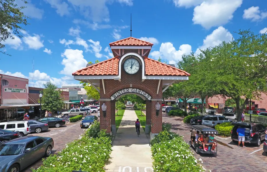 Elevate Collective | LPT Realty in Lake Mary, FL (2)