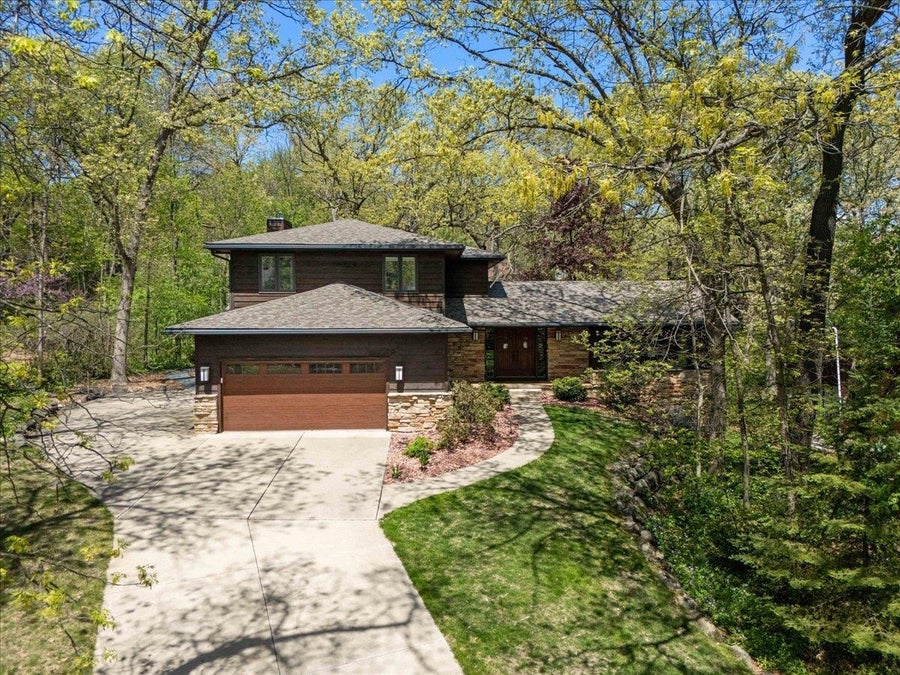 Heidi Kopras, Restaino Realtors in New Glarus, WI (3)