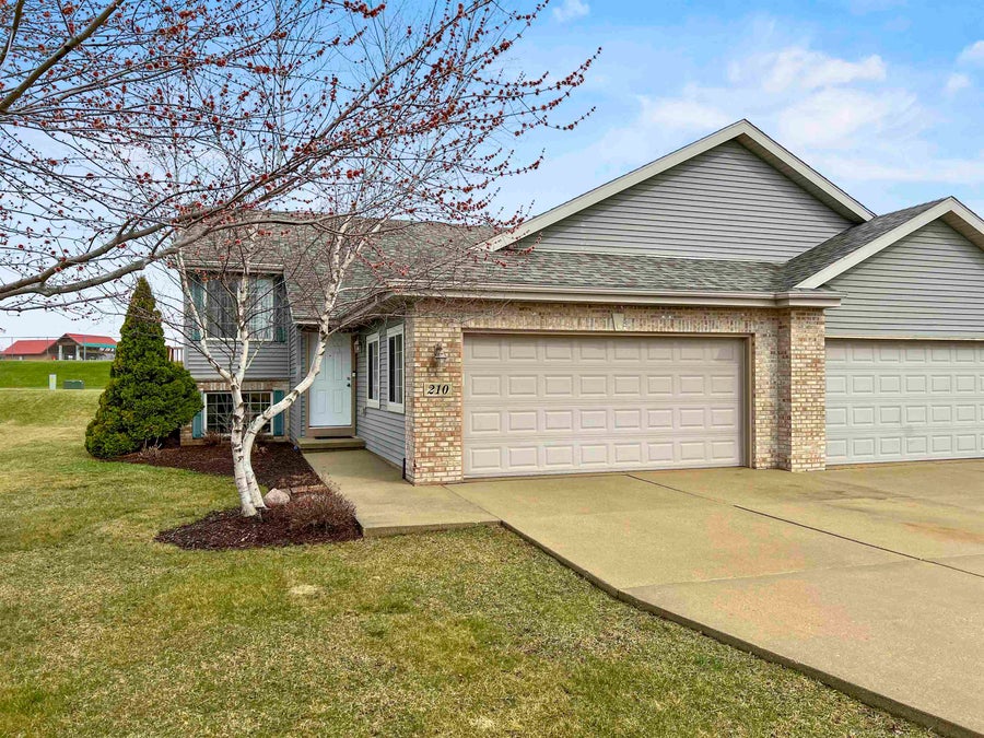 Heidi Kopras, Restaino Realtors in New Glarus, WI (6)