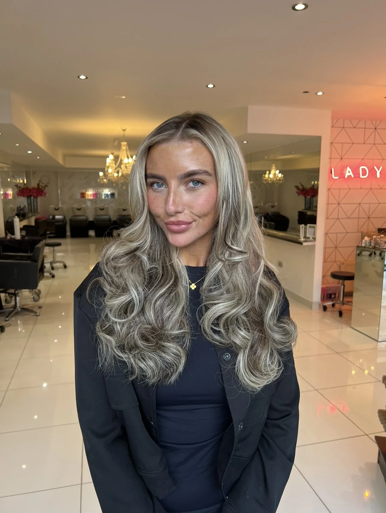 LadyLux Hair Salon in United Kingdom, IN (6)