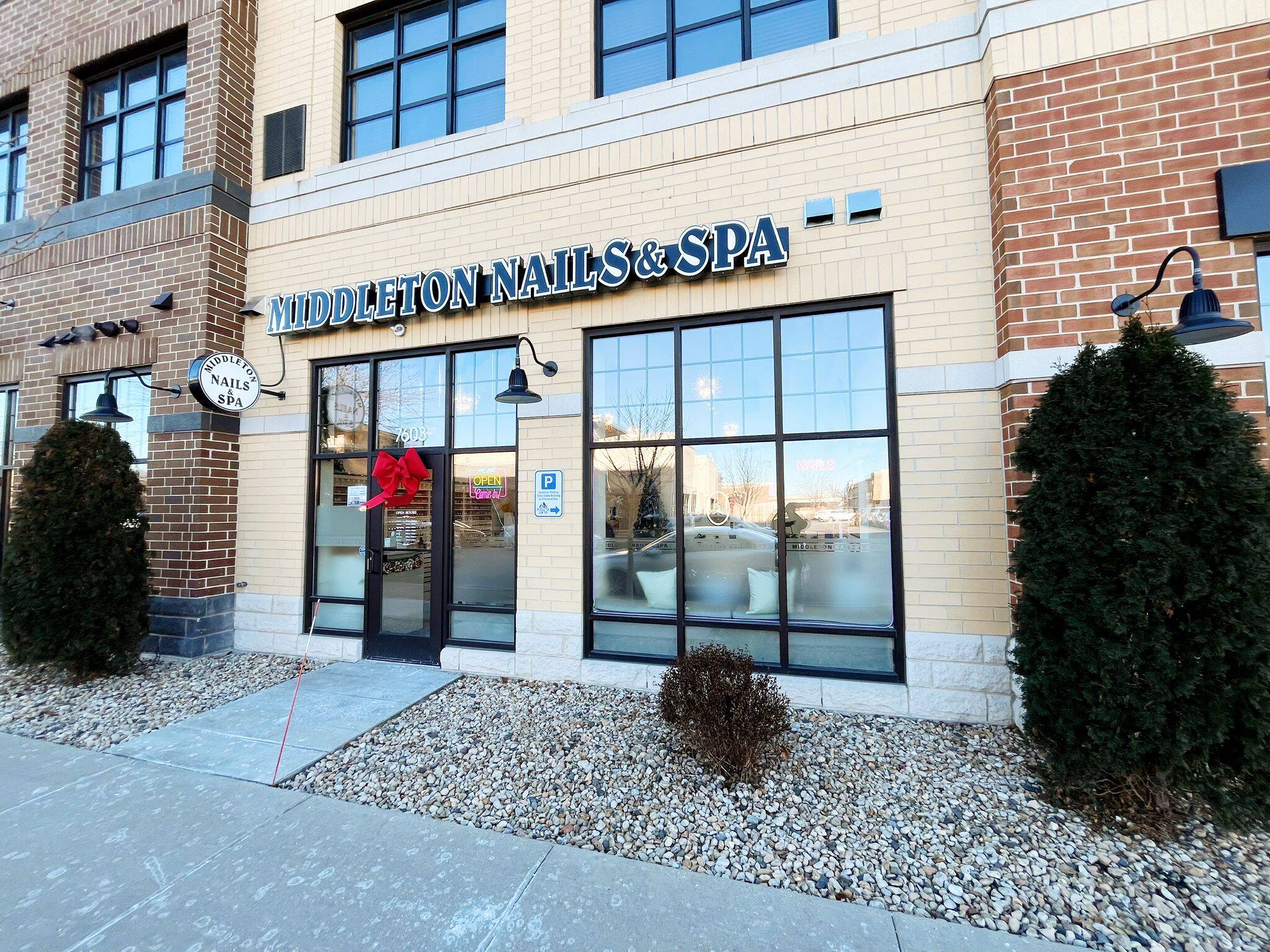 Middleton Nails & Spa in Middleton, WI