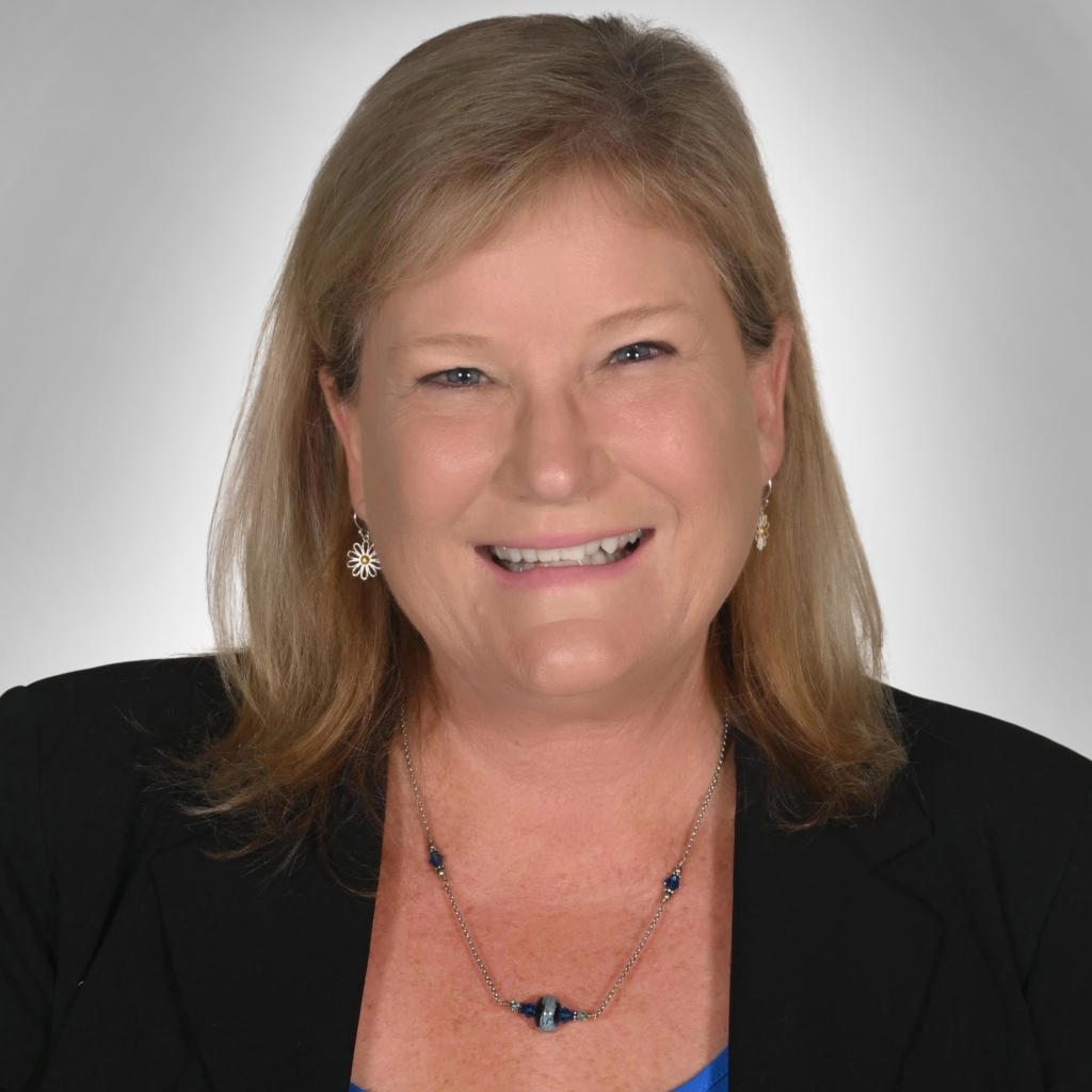 Teri Downey-Realtor in Red Bluff, CA (2)