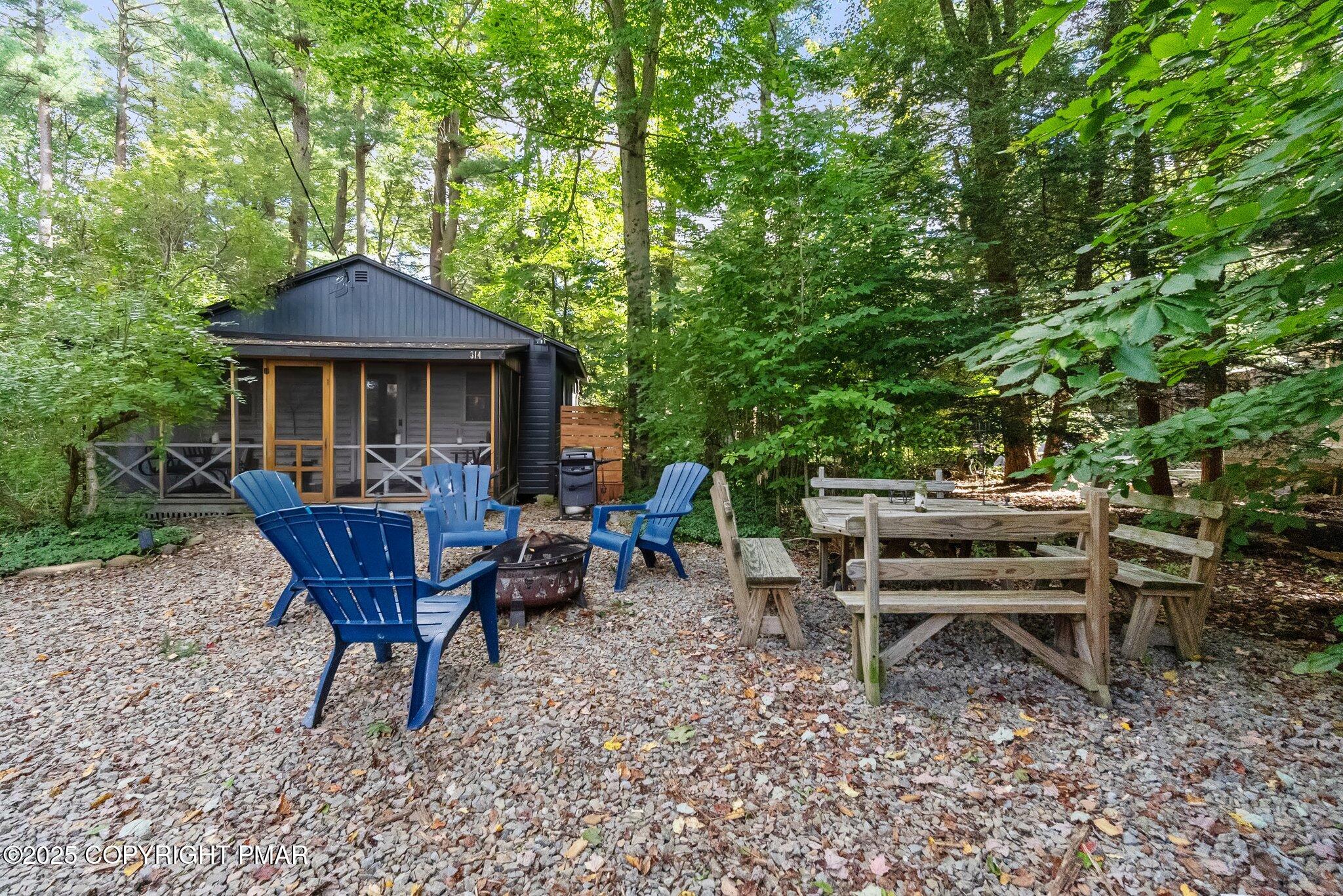 Live Free Listings in Canadensis, PA (5)