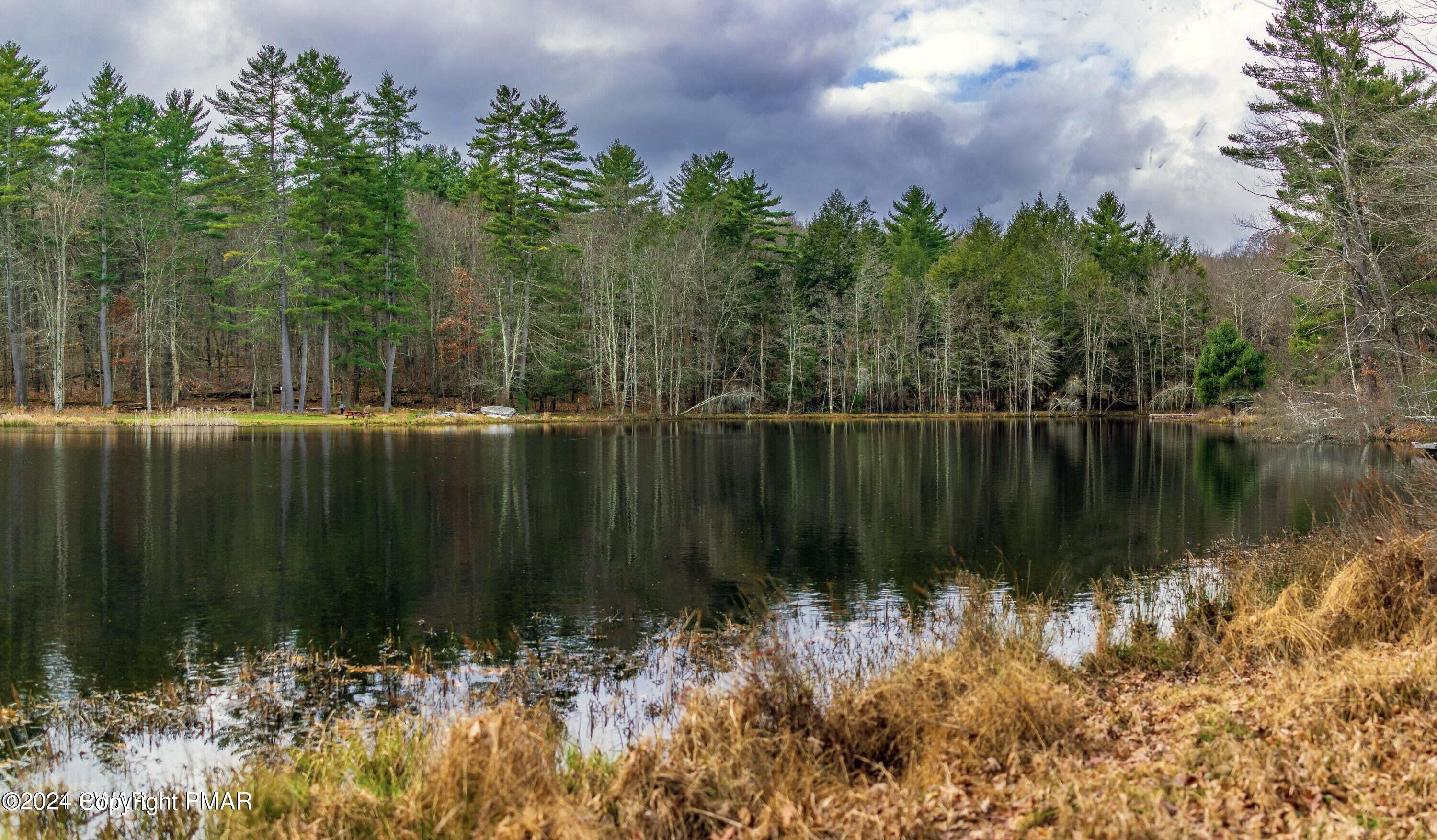 Live Free Listings in Canadensis, PA (6)
