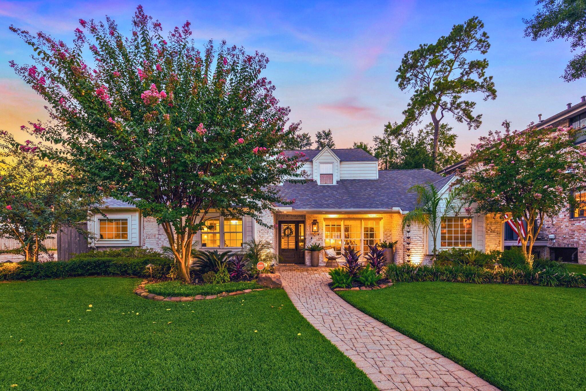 Miles & Co. Team - Greater Houston Real Estate Experts - Thomas Miles in Houston, TX (4)