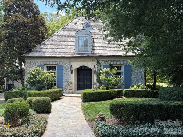 Jessika McNeill, Real Estate Agent / eXp Realty in Charlotte, NC