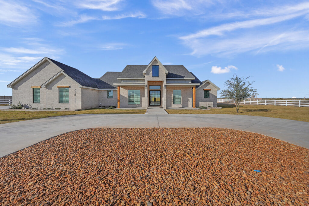 Ashley Irons - Real Estate Broker / Co-Owner in Midland, TX