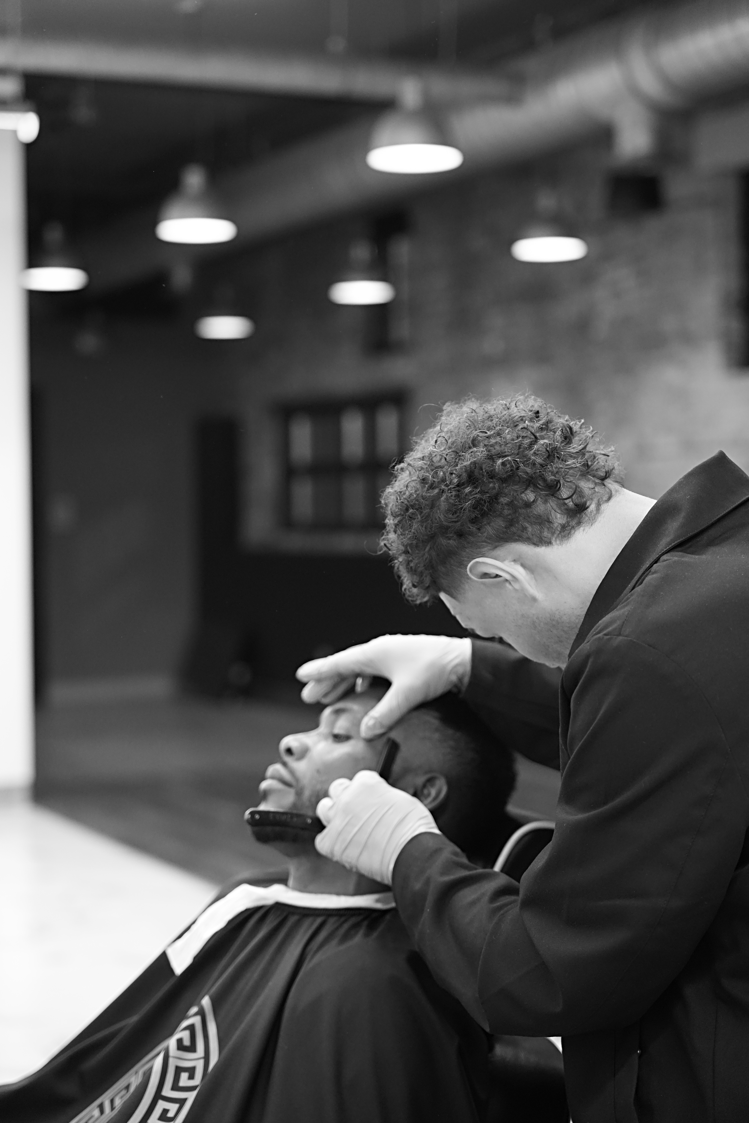 Legendary Lounge and Co. Barbershop in Fort Wayne, IN (3)