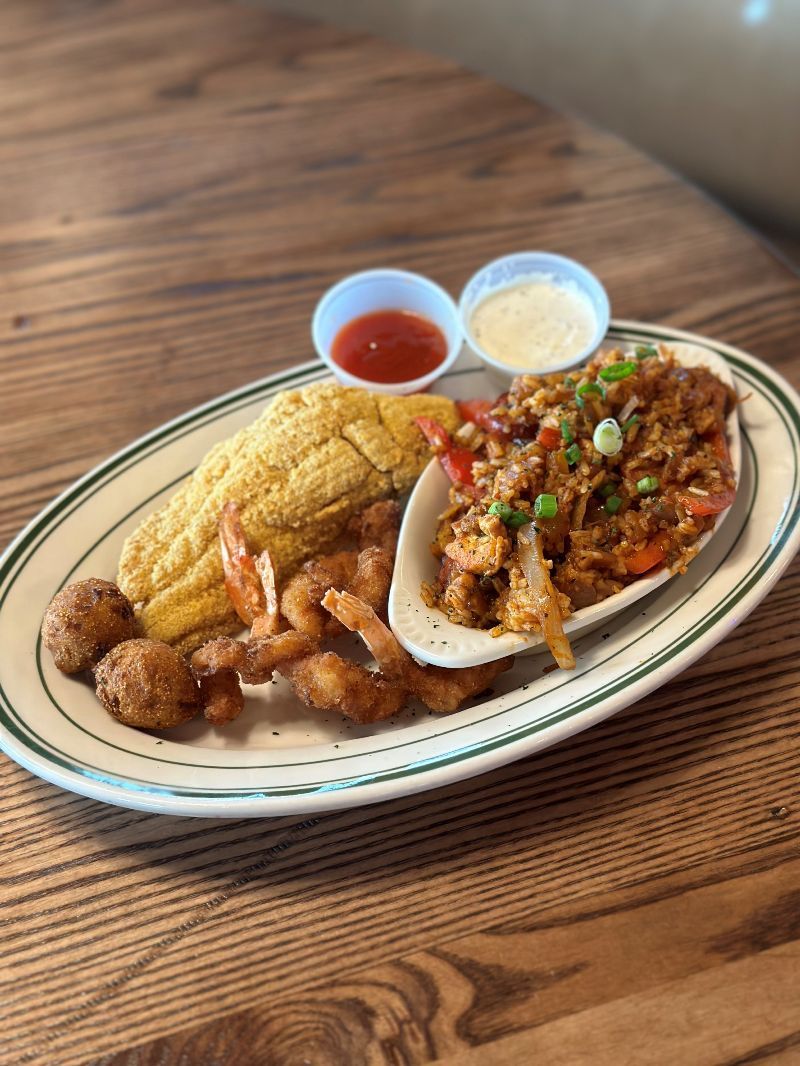 Floyds Mont Belvieu - Seafood, Steaks, and More in Baytown, TX (5)
