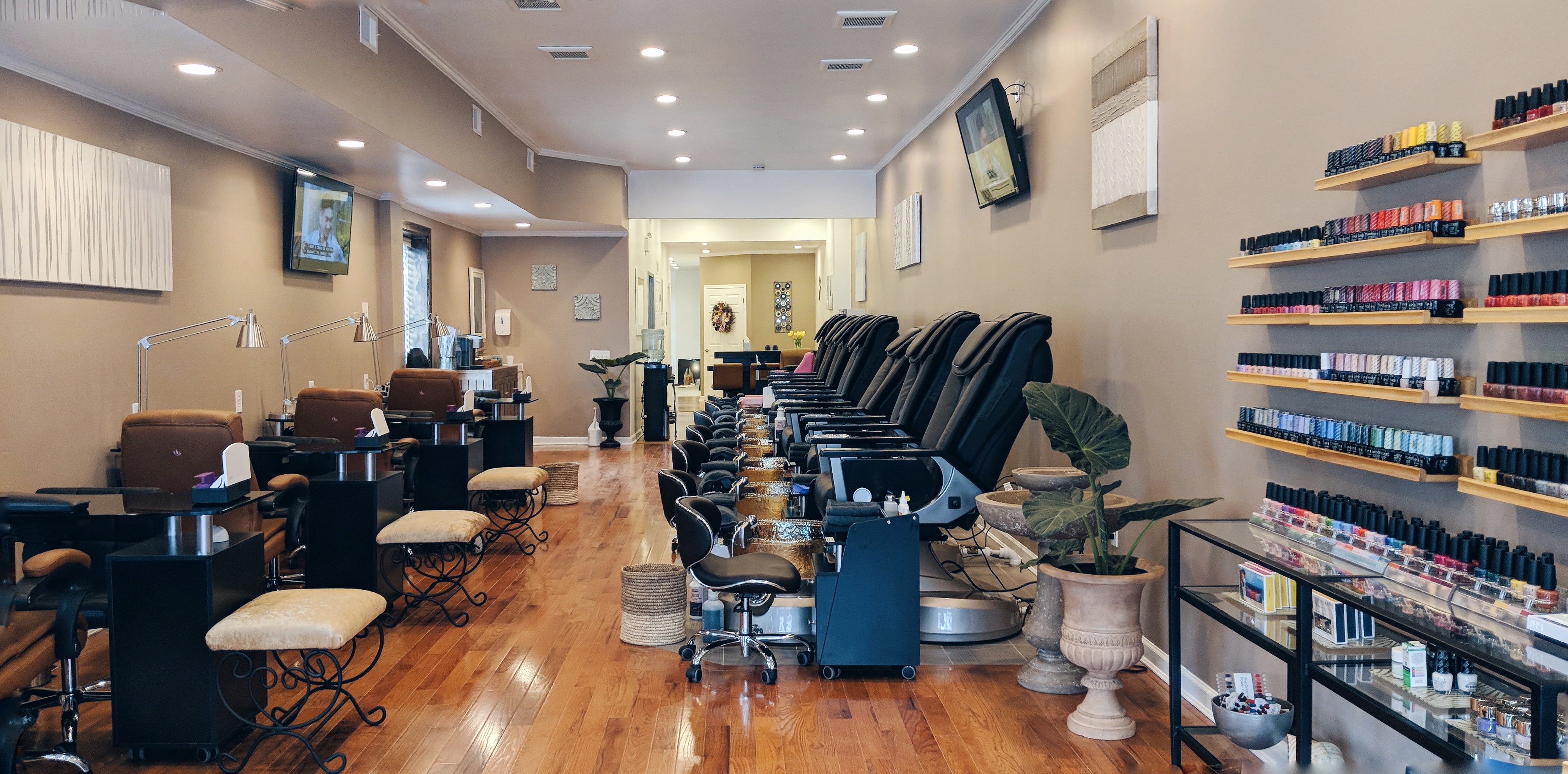 Cinderella Nail Salon in Phoenixville, PA (2)