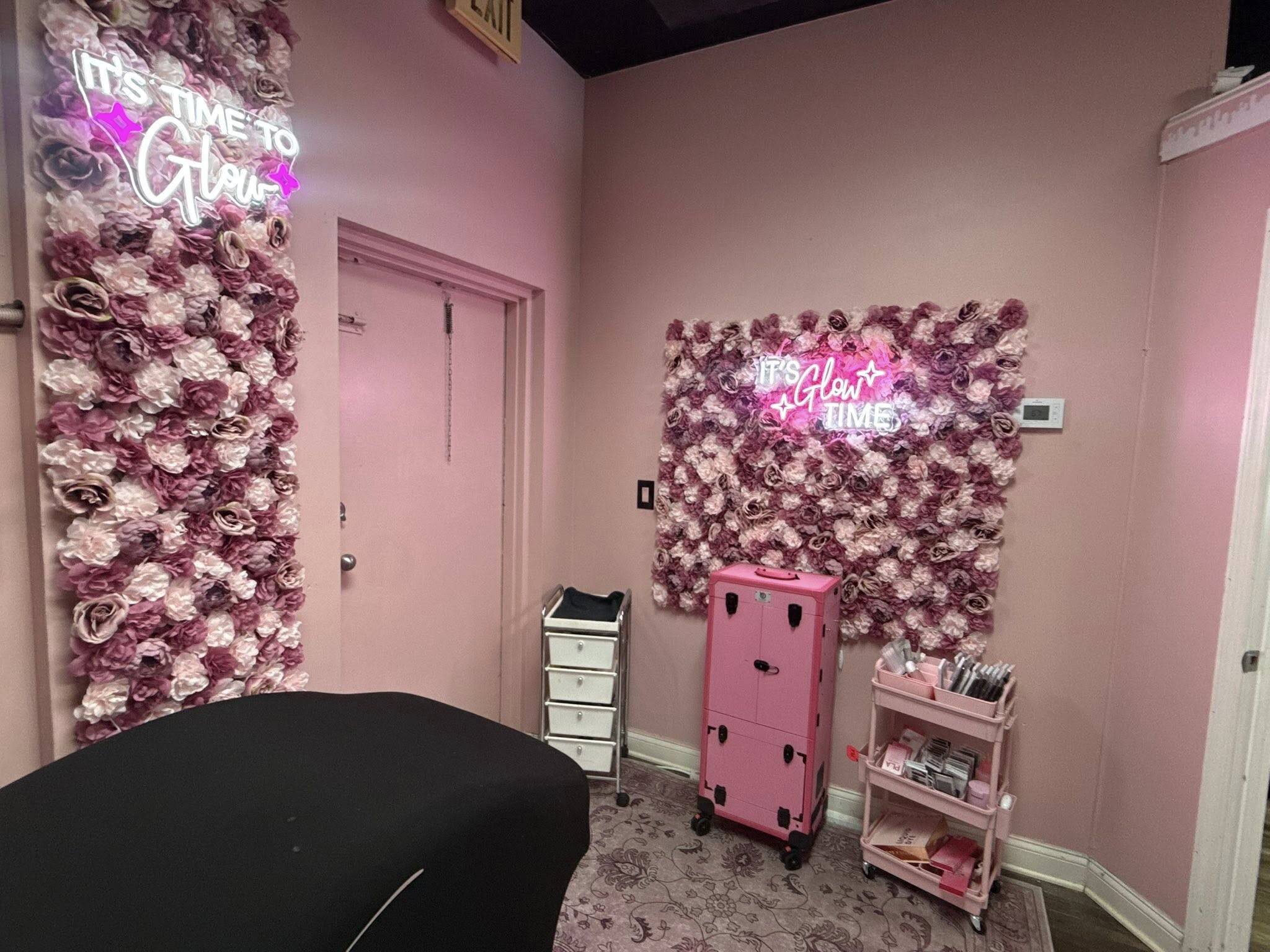 Luxe Beauty & Glow Bar in Sebastian, FL