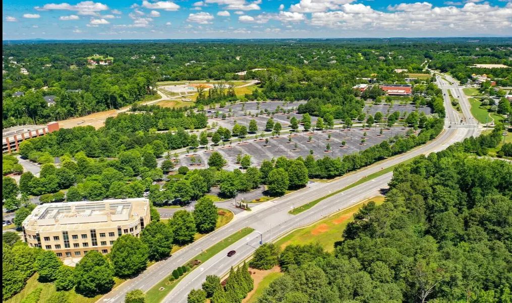 Real: Devita L Maxwell, Realtor in Tucker, GA
