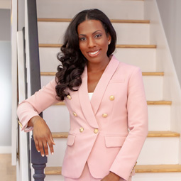 Alana McIntosh Lic. Assoc. Real Estate Broker in Brooklyn, NY