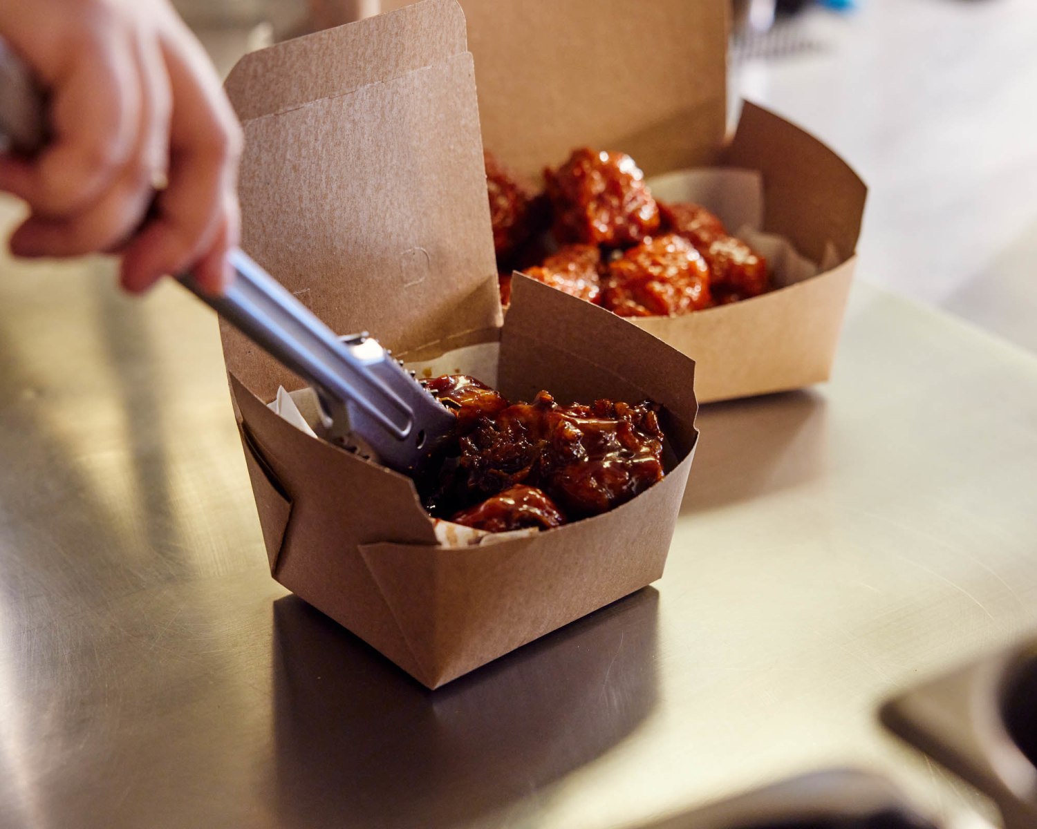 Dak Dak Wings in Villa Park, IL
