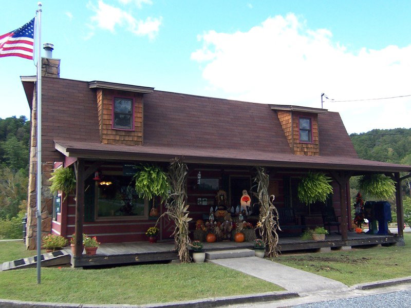 Mountain Aire Realty Inc in East Ellijay, GA