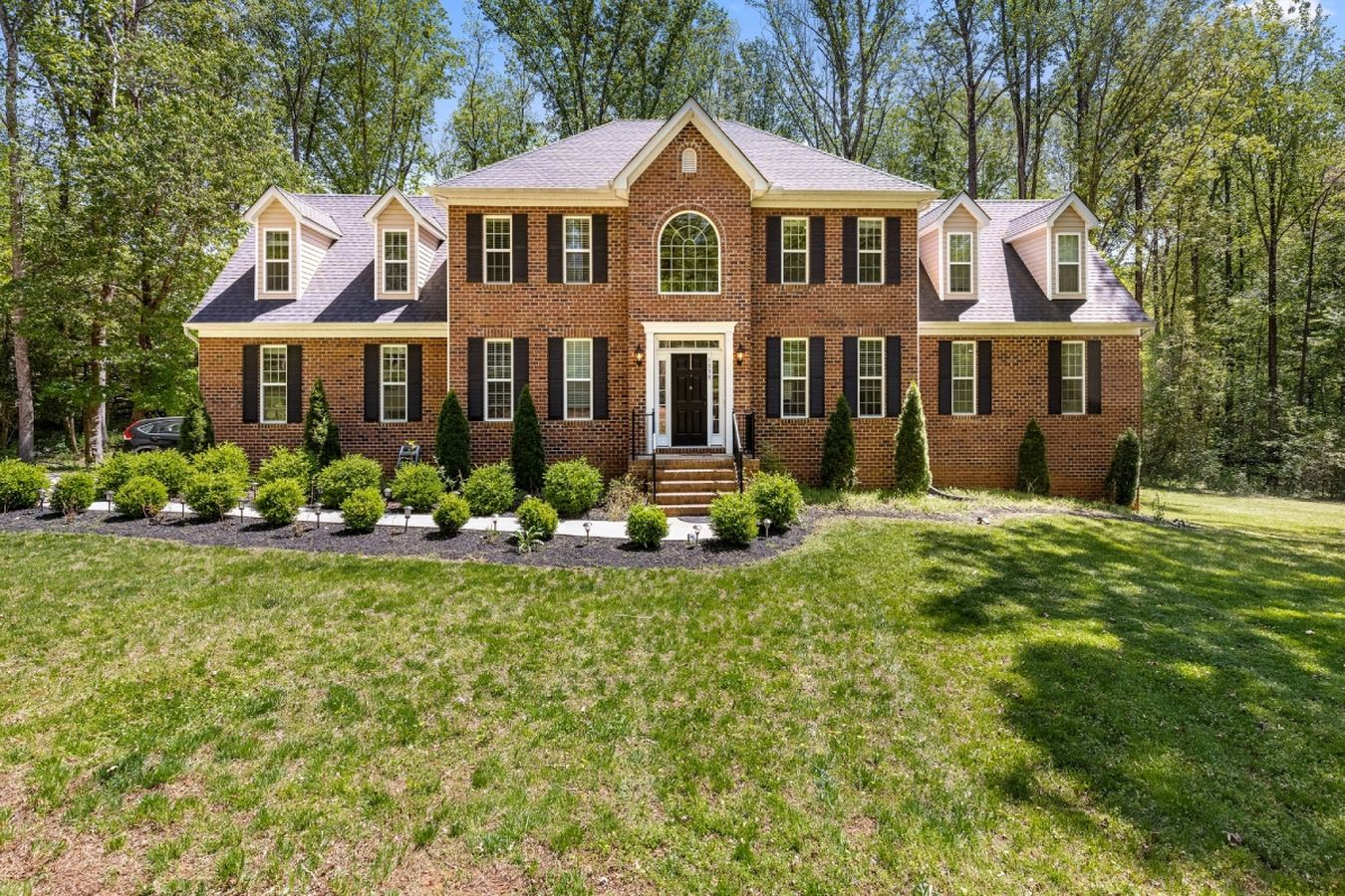 Jess McLaughlin | Richmond Real Estate Agent | REAL Broker, LLC in Crozier, VA (2)