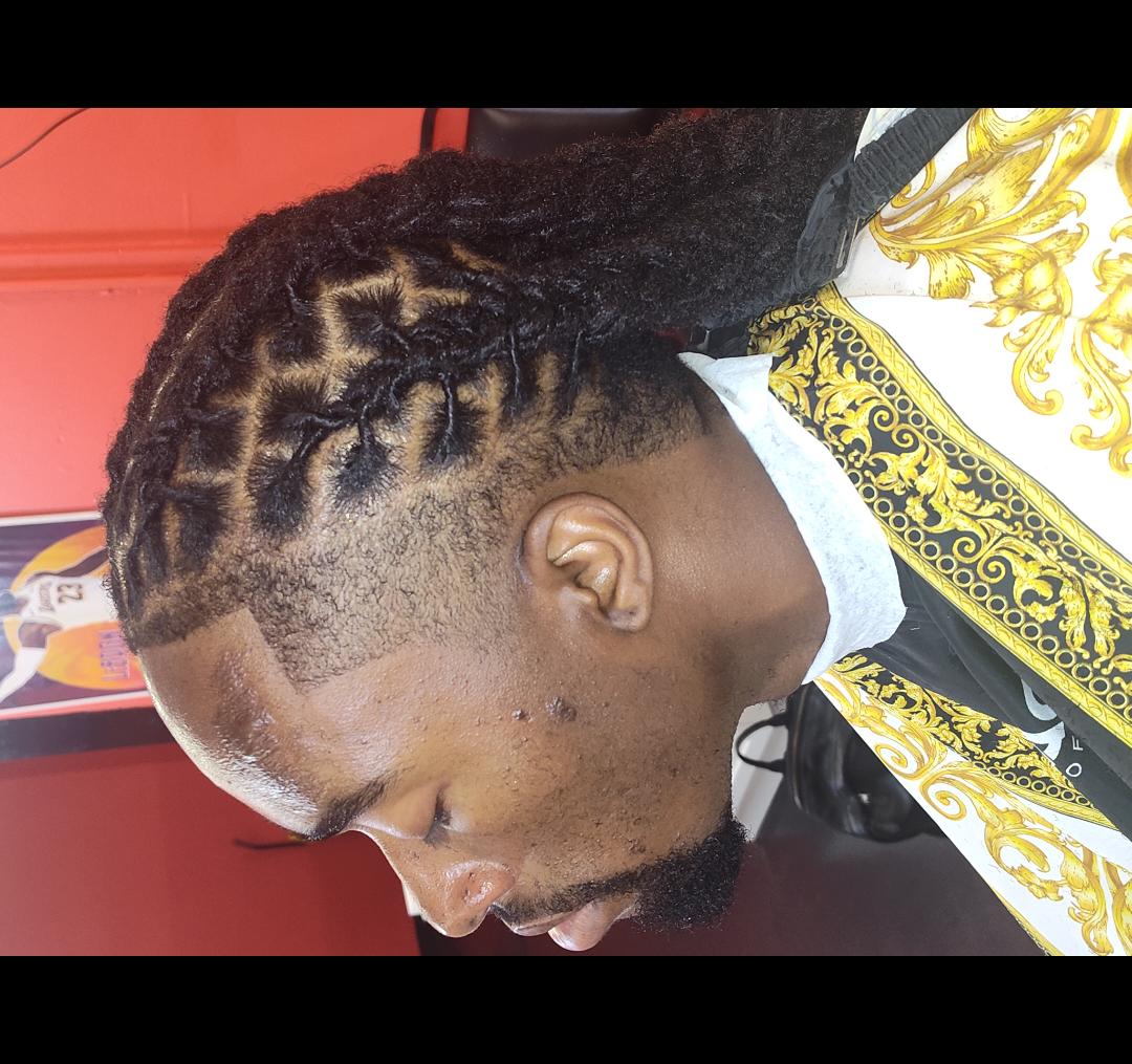 Deuce of Fades Barber Shop in Durham, NC (4)
