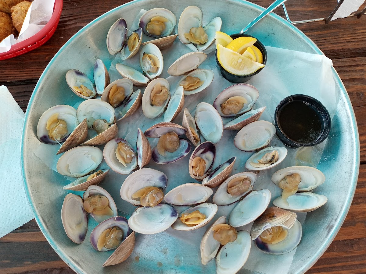 Tiki West Raw Bar and Grill in Tavares, FL (2)