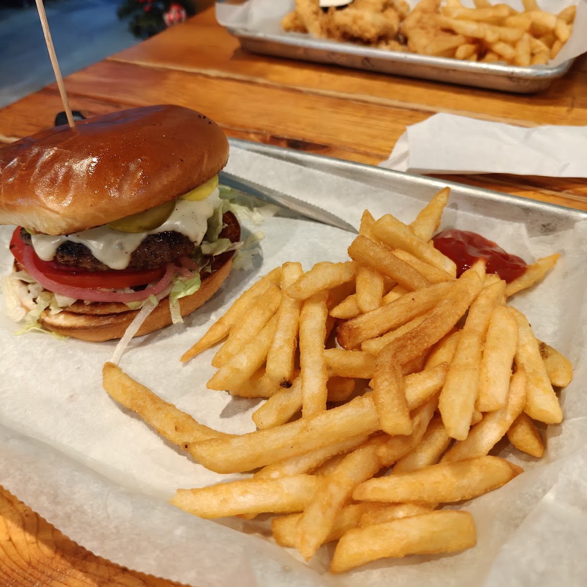 Tiki West Raw Bar and Grill in Tavares, FL (6)