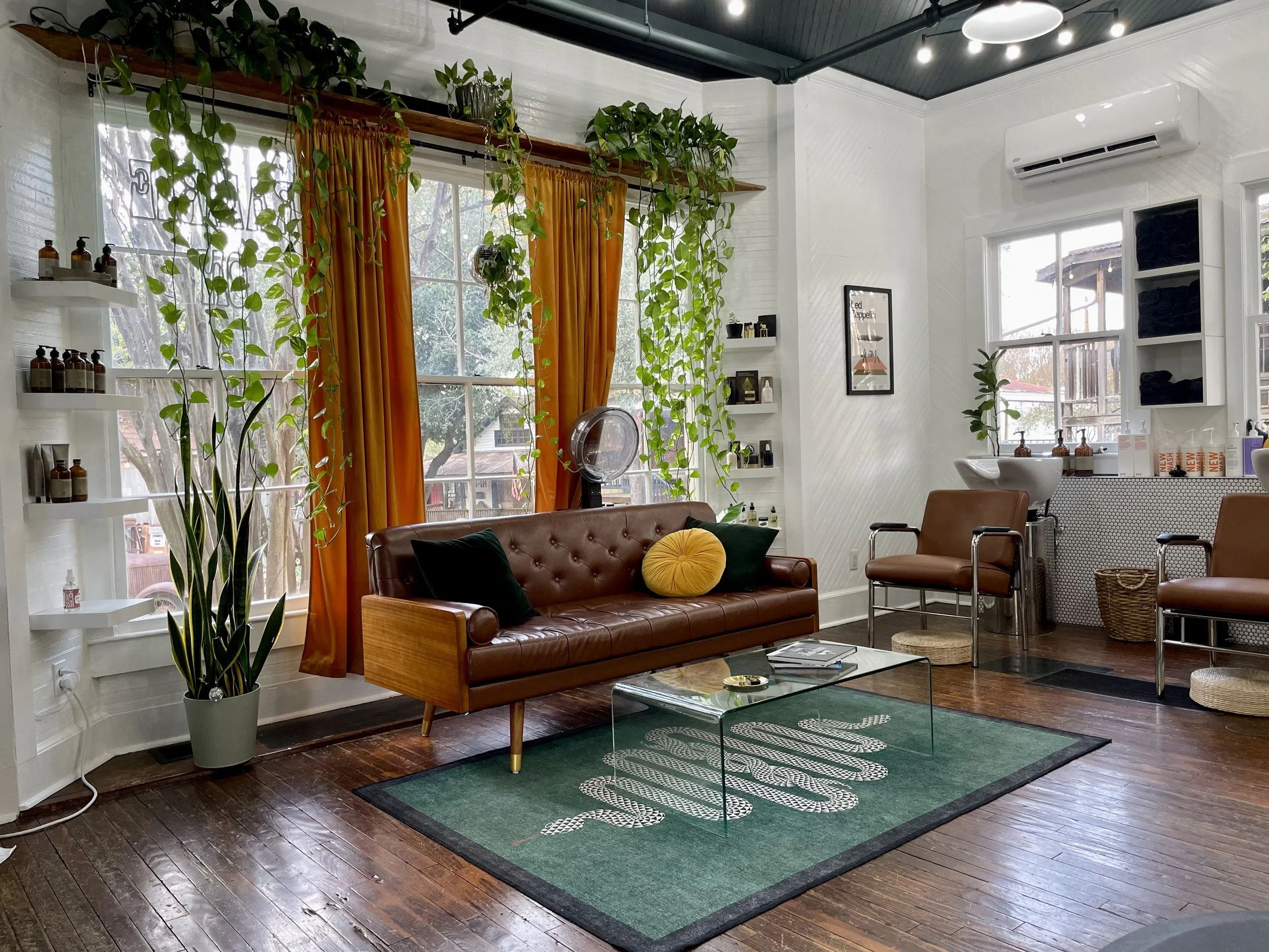 Ramble On Salon in Bastrop, TX (3)