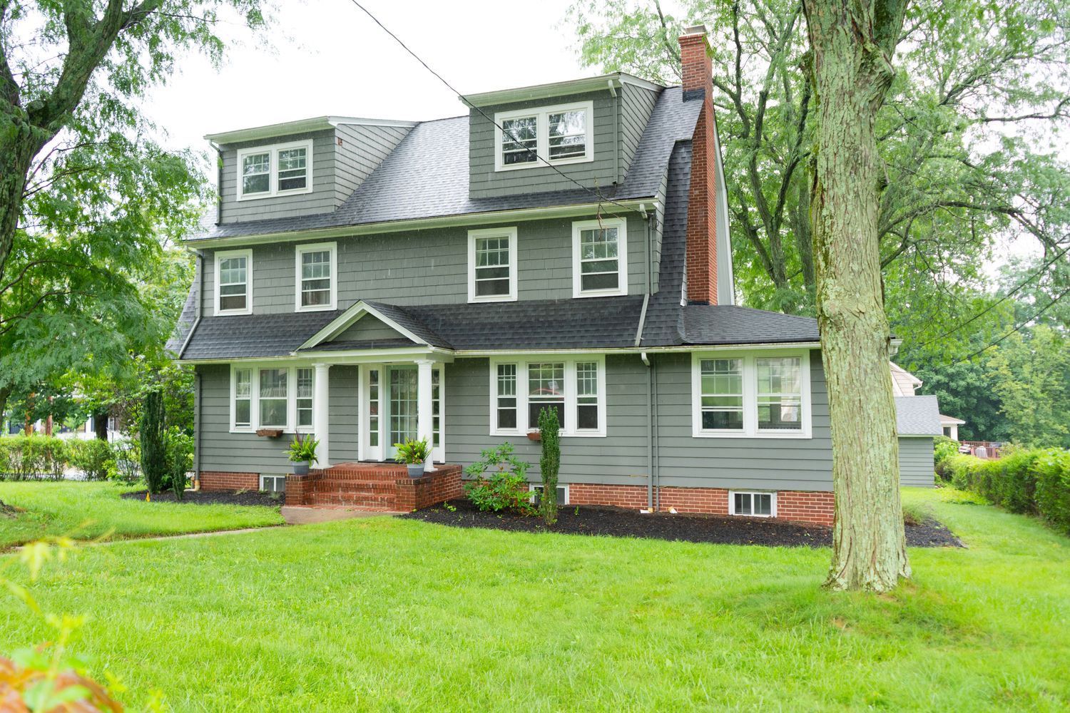 Jill Capone & Amy McCampbell | Compass | Realtors | NJ Home Girls Group in Millburn, NJ