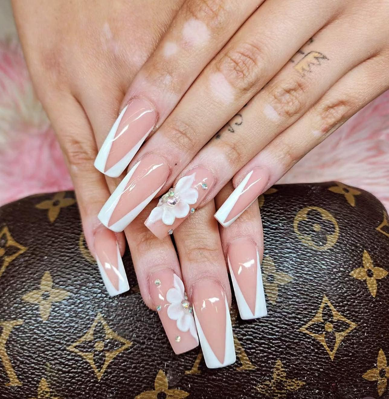 L a Nails in Euclid, OH (3)