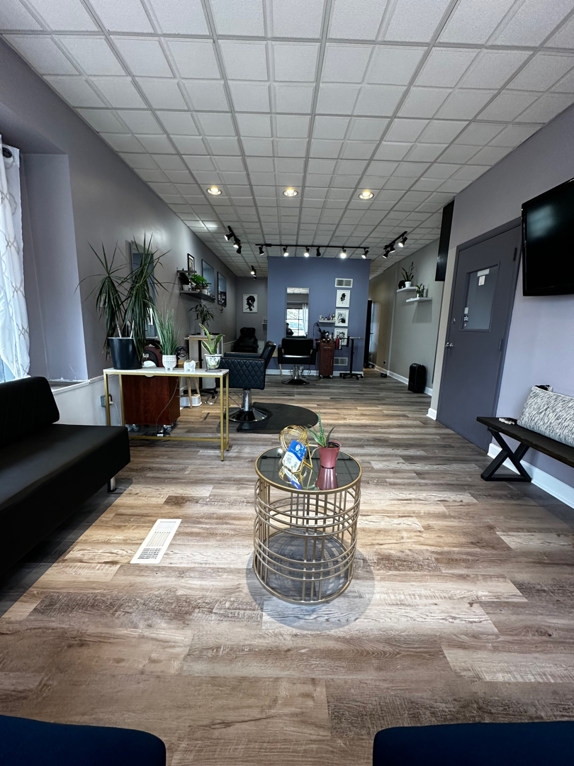 Salon Nine22 in Whiting, IN (2)