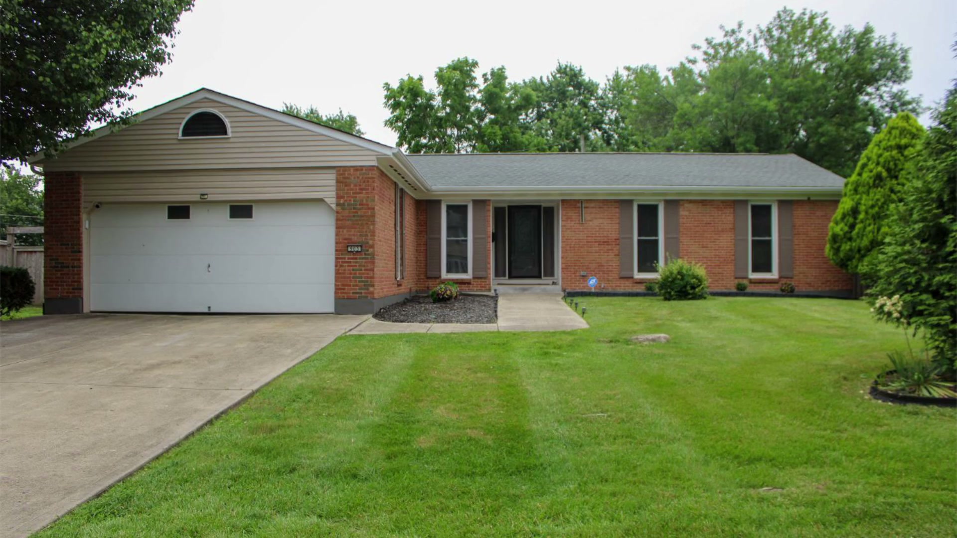 Lesa Baker, Arch Realty in Cincinnati, OH (3)